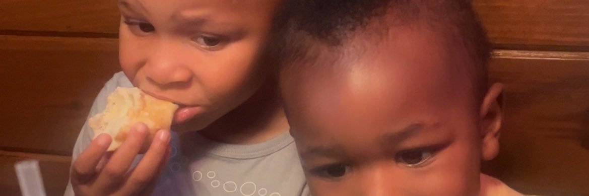kingvndre's profile banner image