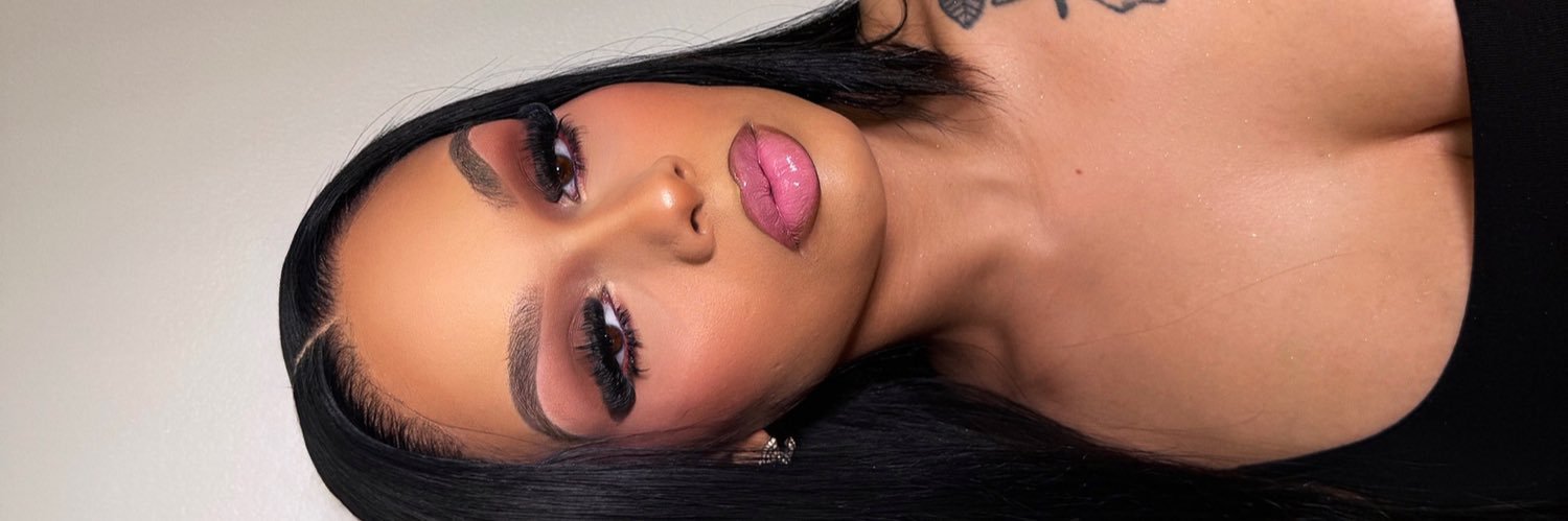 nieceyyy🦋 banner