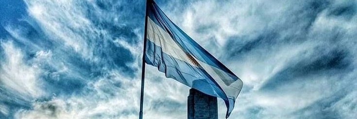 minee_farina's profile banner image