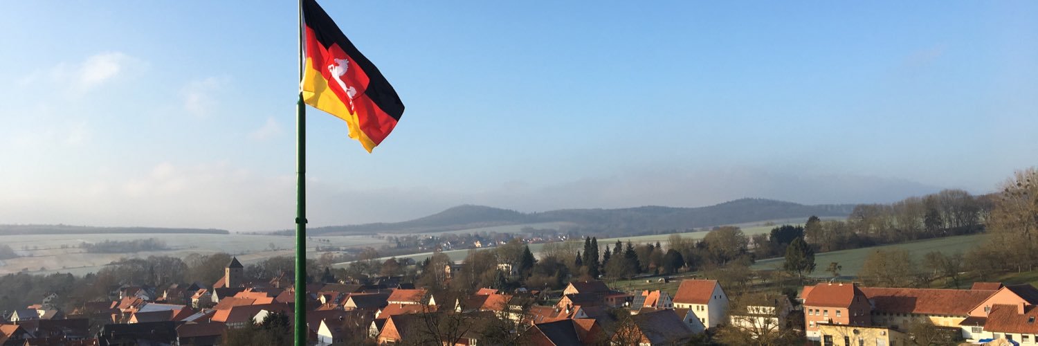 hujahn's profile banner image