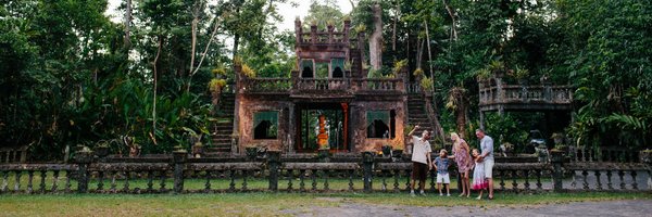 Paronella Profile Banner