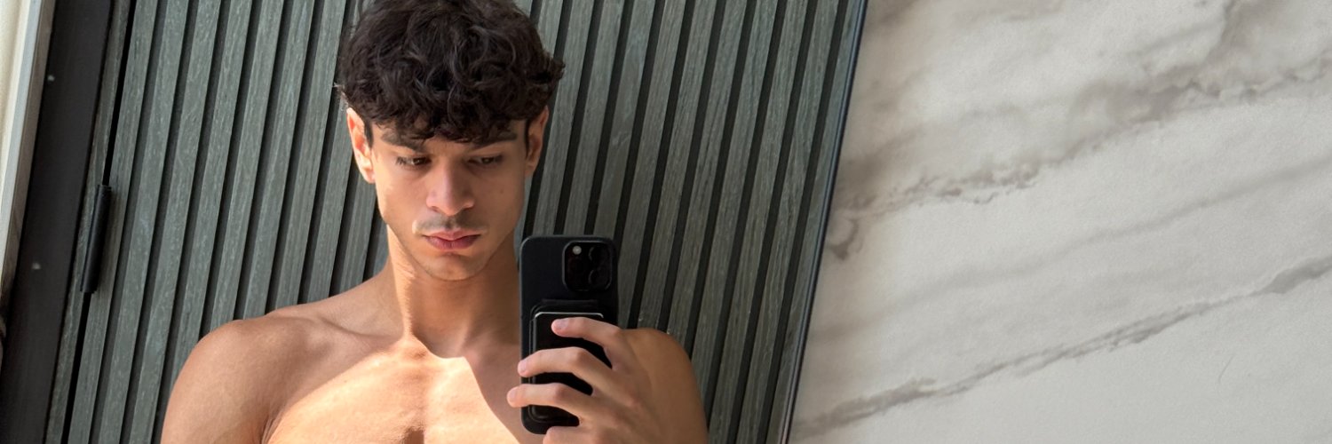 aynn5's profile banner image