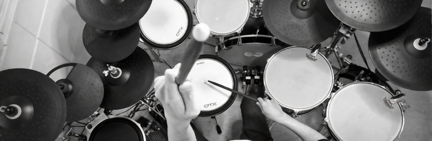 タブリス🥁🐈 banner