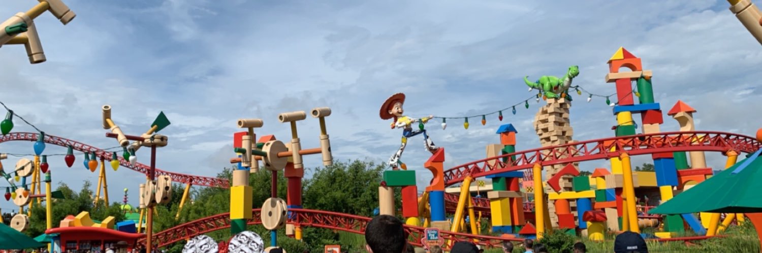 samvxrch's profile banner image