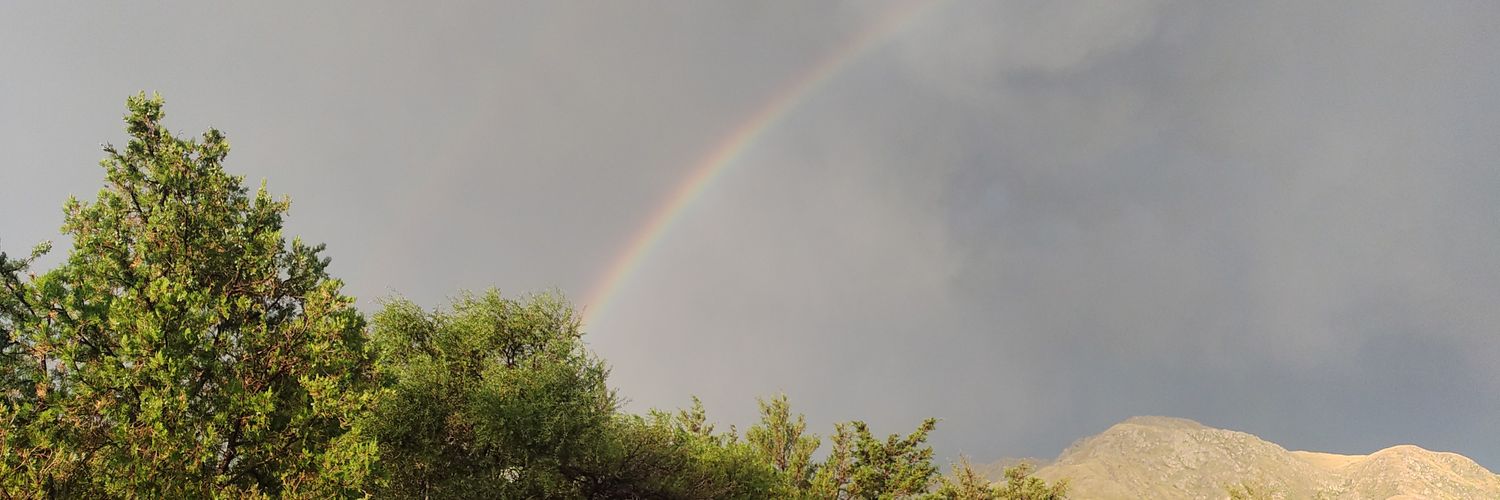 h banner