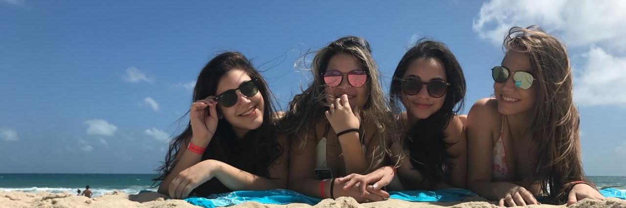 JuliaOurives's profile banner image