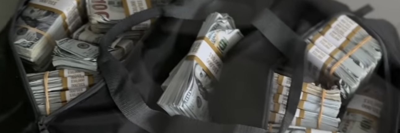 Flluensy's profile banner image