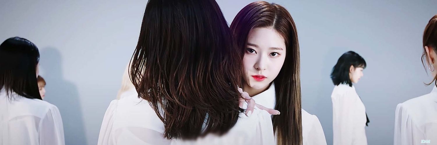 ViewVySONE's profile banner image