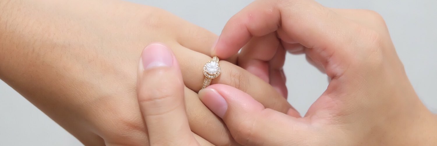 Ulriche Diona banner