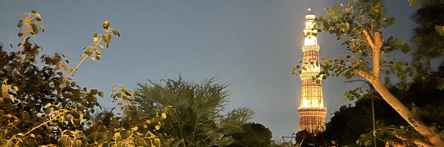 Mekhla's profile banner image