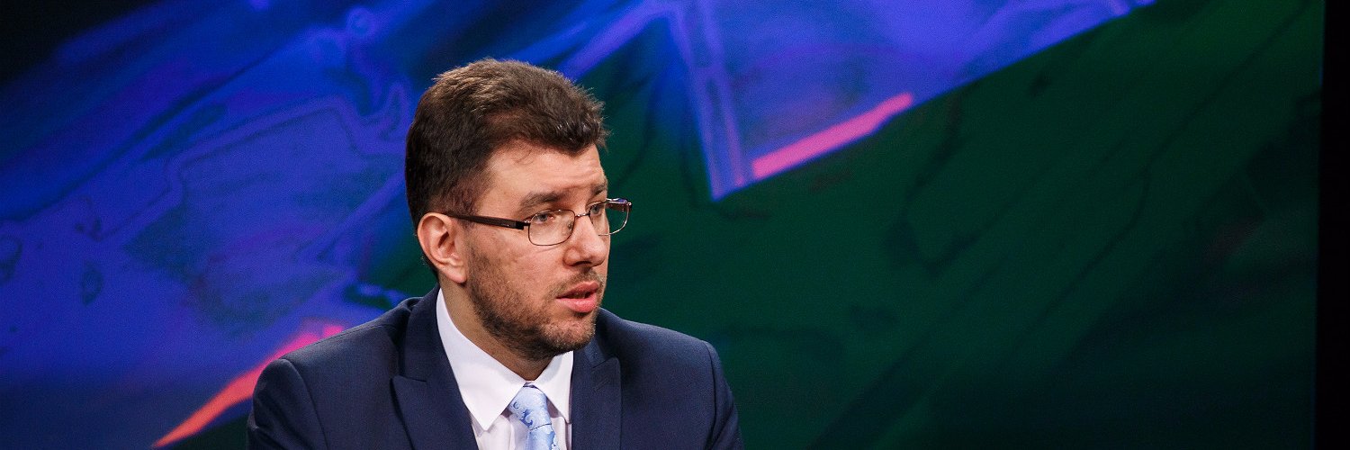 savaryleon's profile banner image