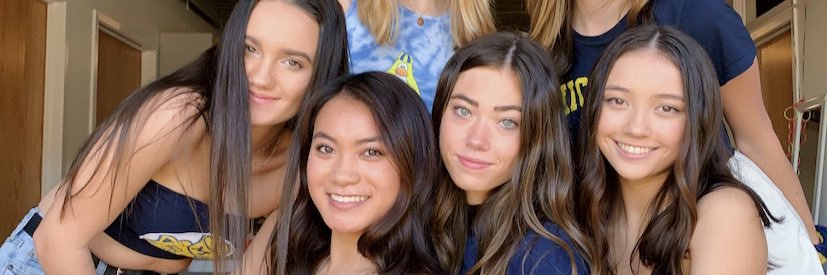 zoebowenn's profile banner image