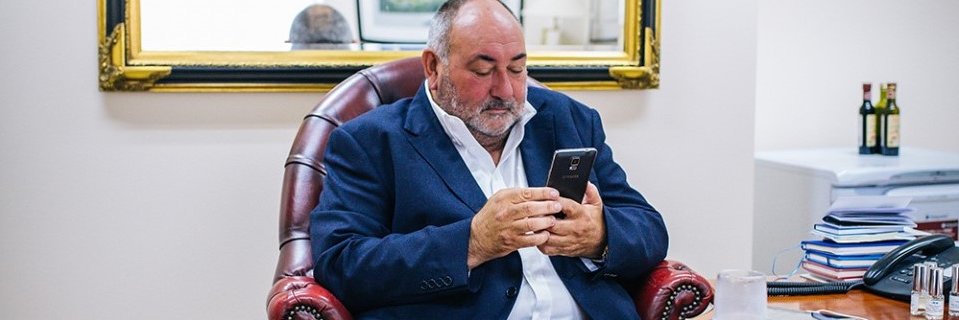 chubby chandler banner