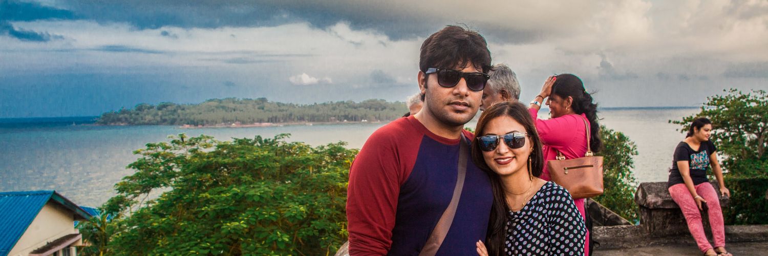 freakygautam's profile banner image