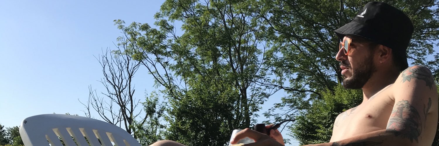 maxivieeja's profile banner image