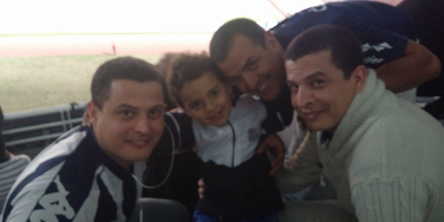 peludelat's profile banner image