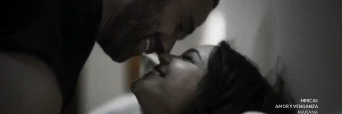 maymt_mena's profile banner image