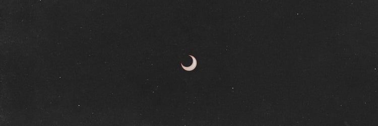 𝒾𝓈 banner