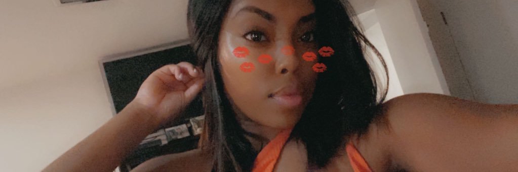 yllena_j's profile banner image