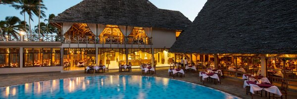 Hummingbirdtrav Profile Banner