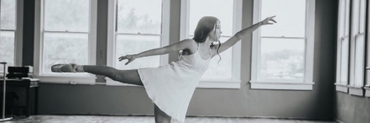 lizeebelle's profile banner image