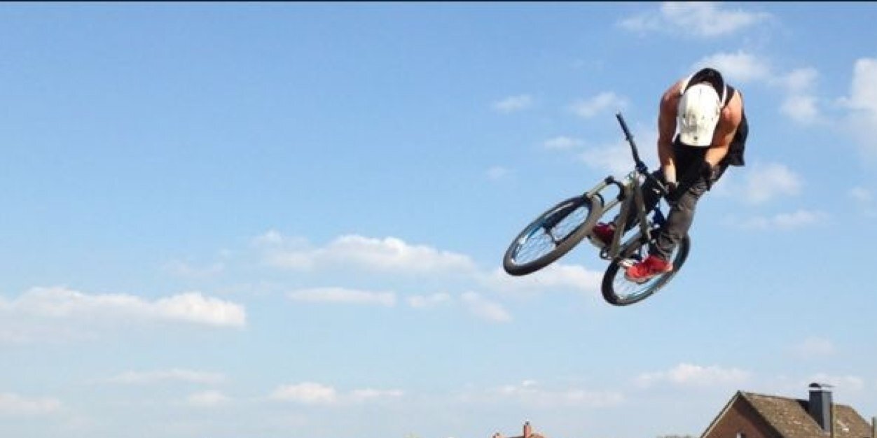 RideSupreme's profile banner image