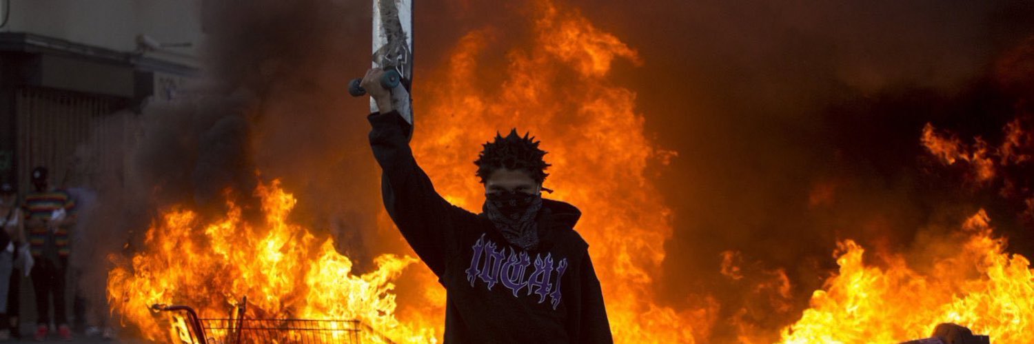 nandohundreds's profile banner image