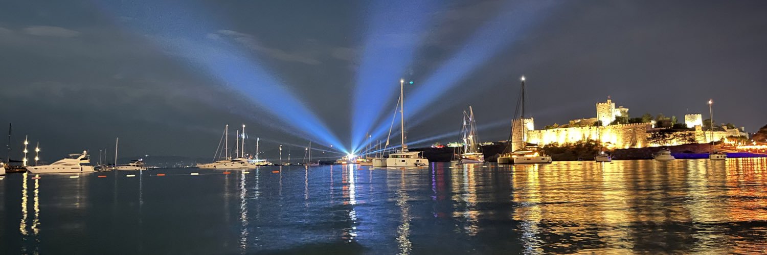 M K banner
