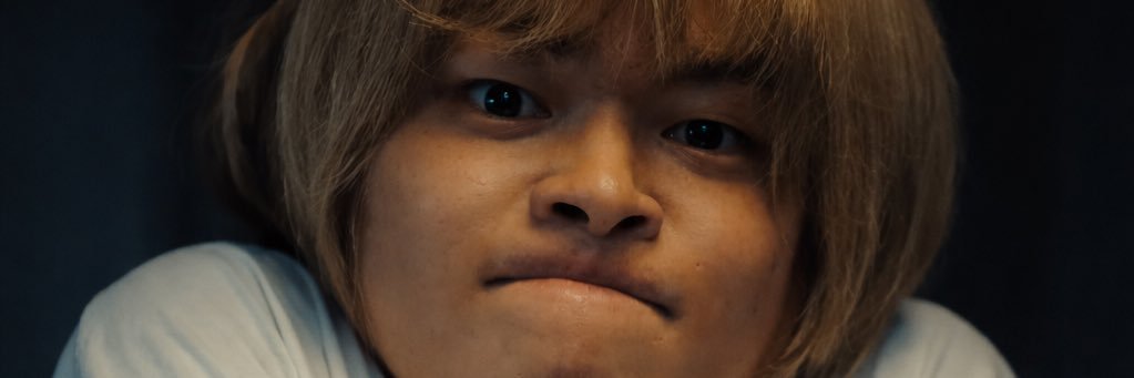 M banner