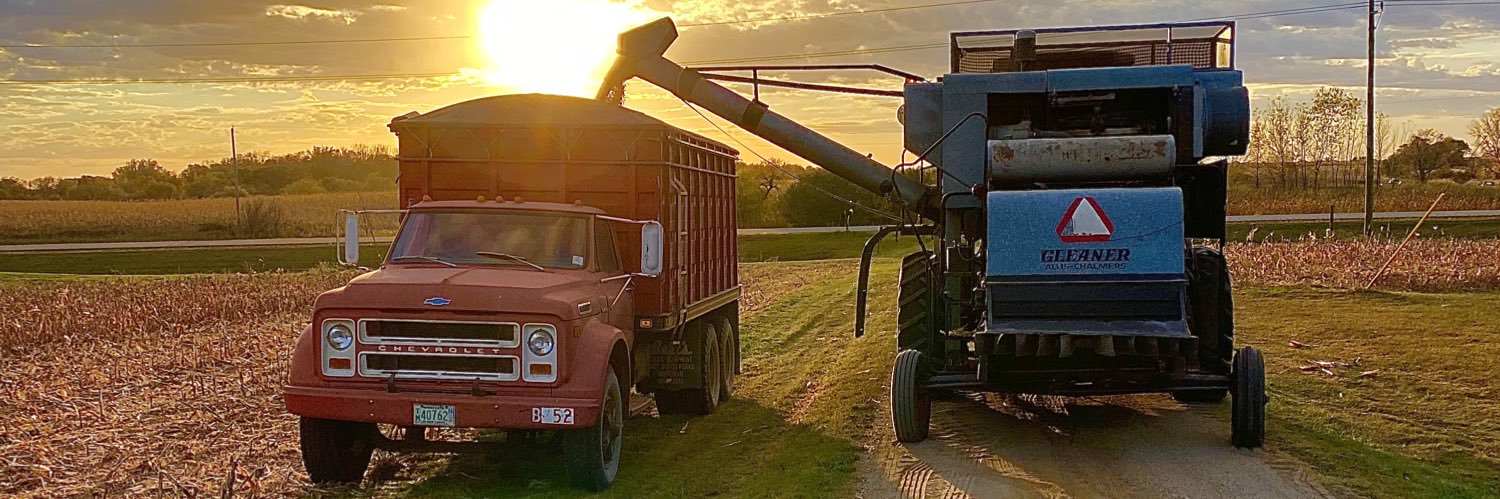 dertz19's profile banner image