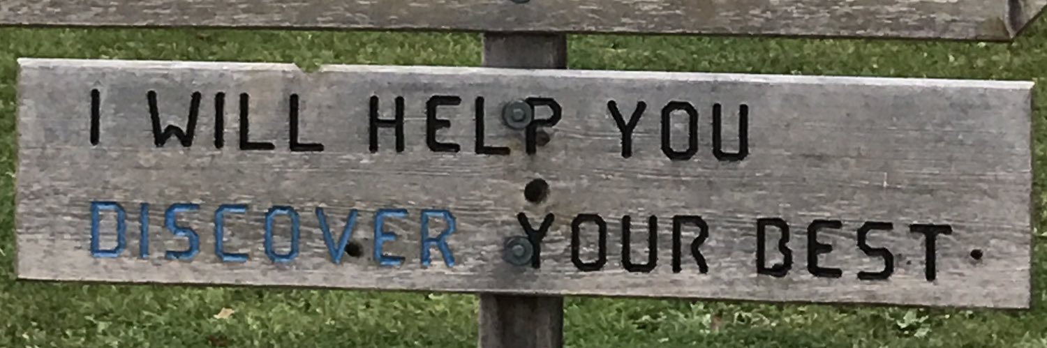 Balmoral Drive banner