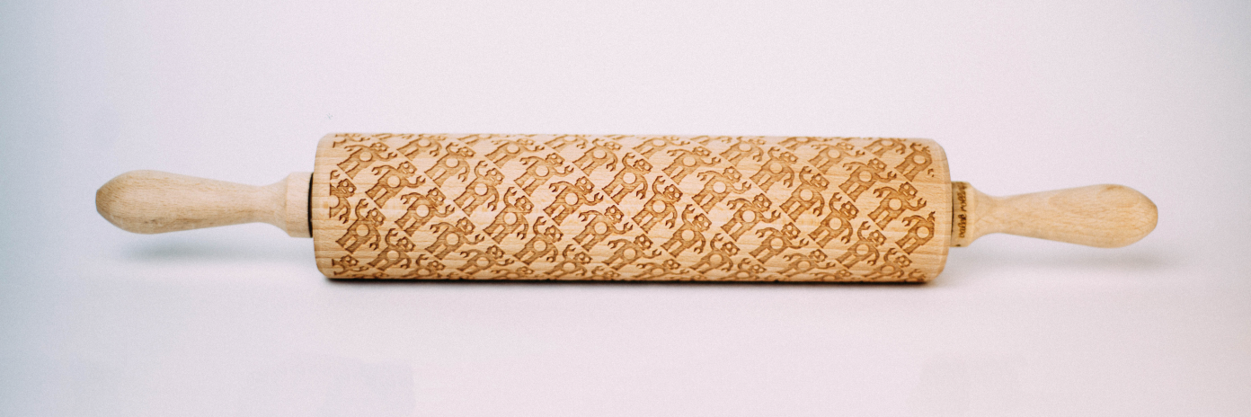 Clarissa Redwine (she/her) banner