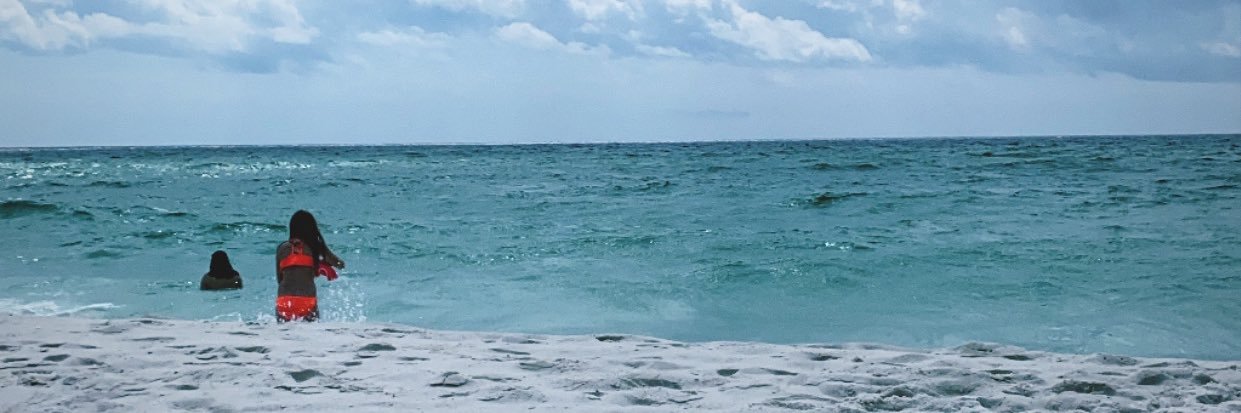 avery_katee's profile banner image
