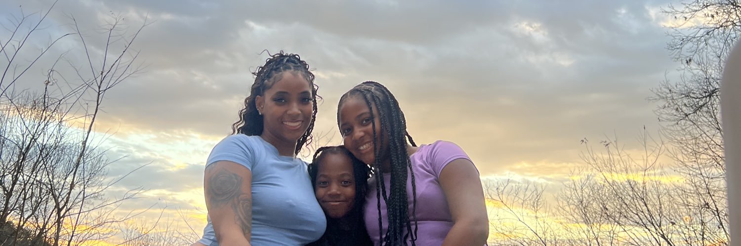 mk_momm's profile banner image