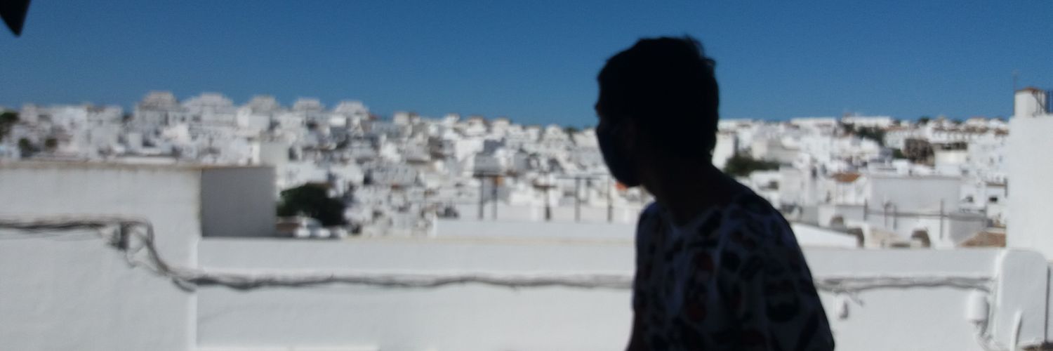 eelooyypee's profile banner image