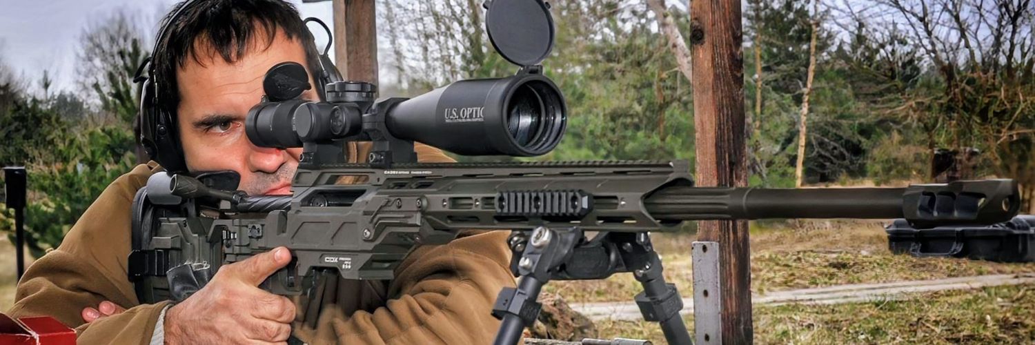 Andrzej Piątak banner