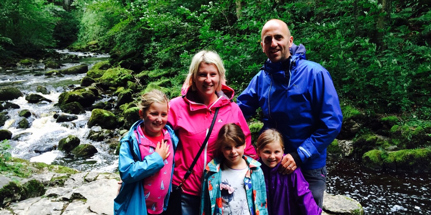 Russell Thomas banner