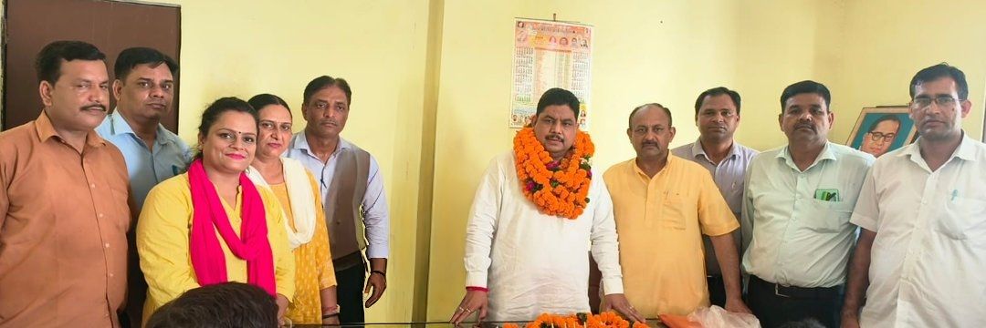 Dharmendra Pratap Singh - Jila Mantri UPPSS Mbd. banner