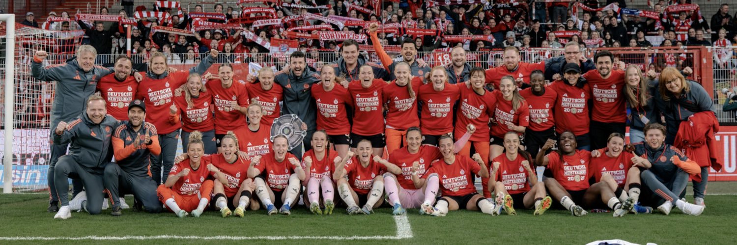 FC Bayern Frauen banner