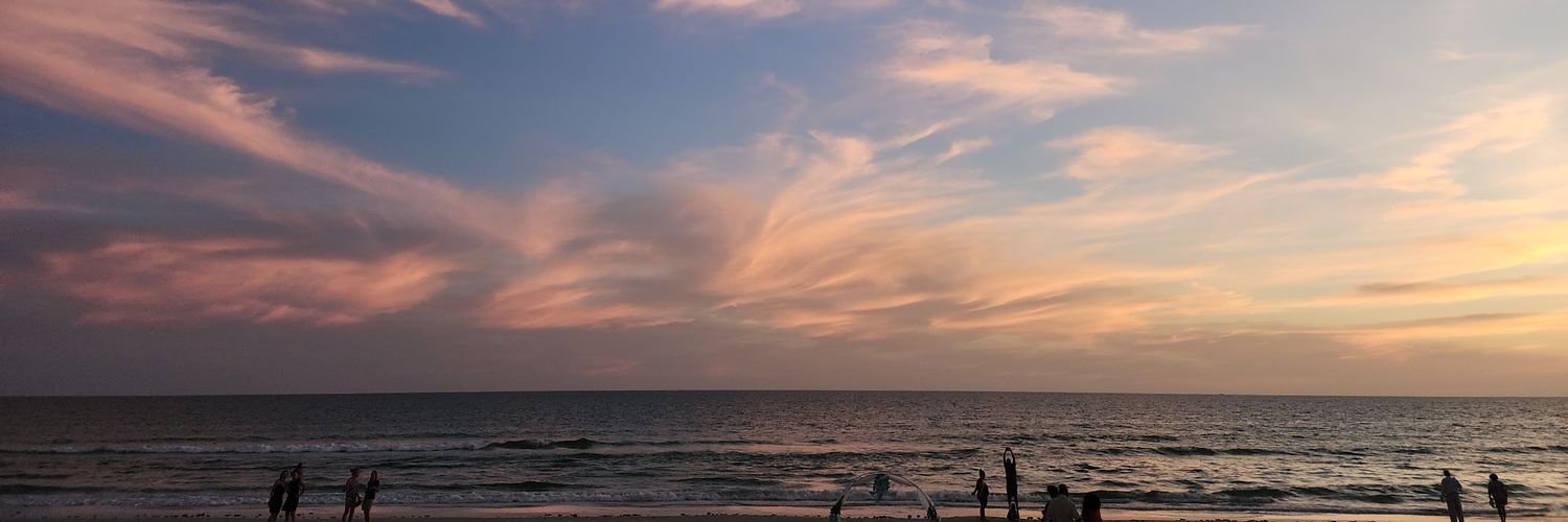 ABookishworm's profile banner image