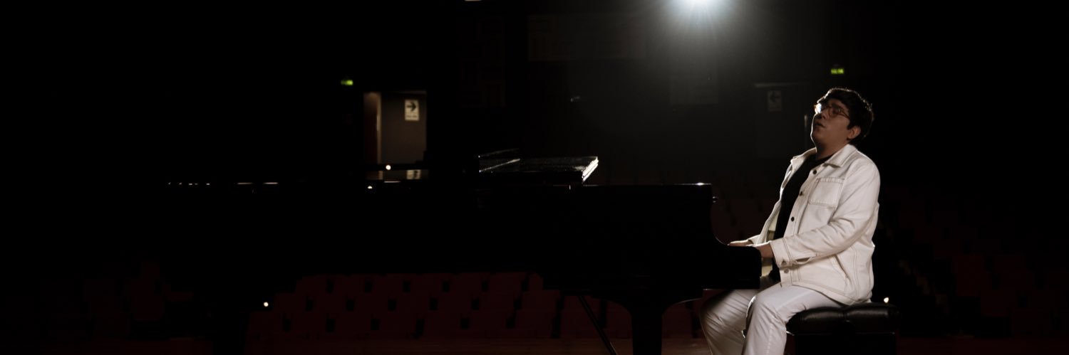 ccruzaleguic's profile banner image