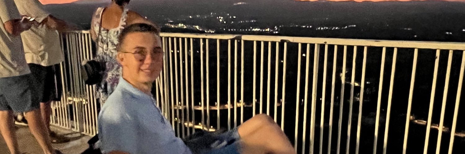 Emi T. Critical care RN. Brittle asthmatic 💙 banner