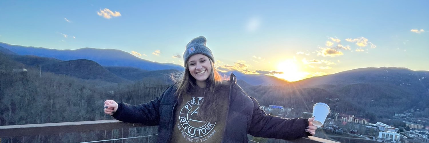 alligracecommer's profile banner image