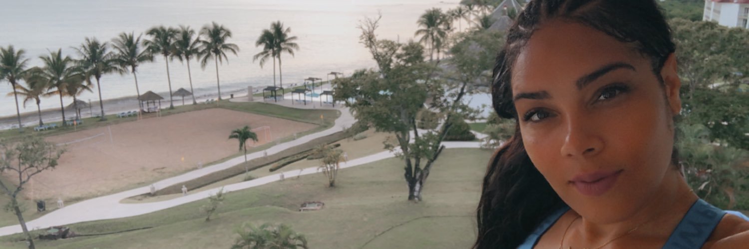 monicathemgr's profile banner image