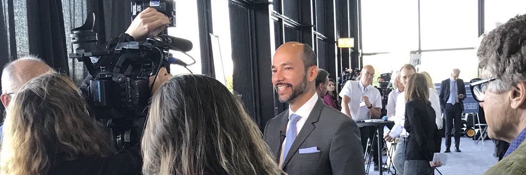 gilberto lopes banner