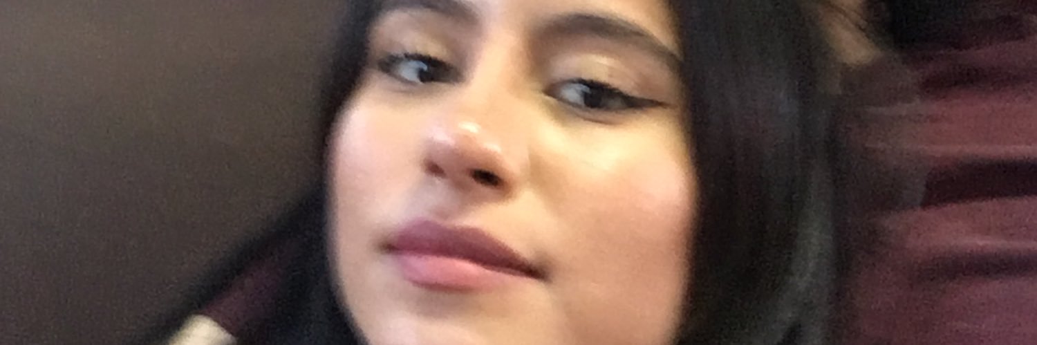 leniqv's profile banner image