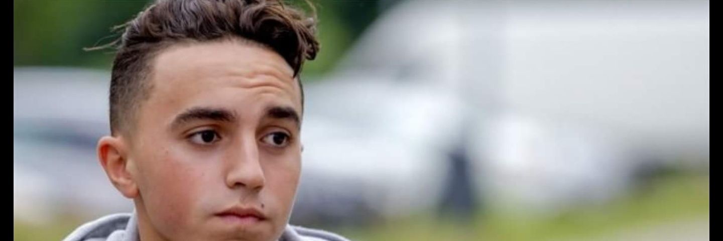 EsmaaMeidvHalal's profile banner image