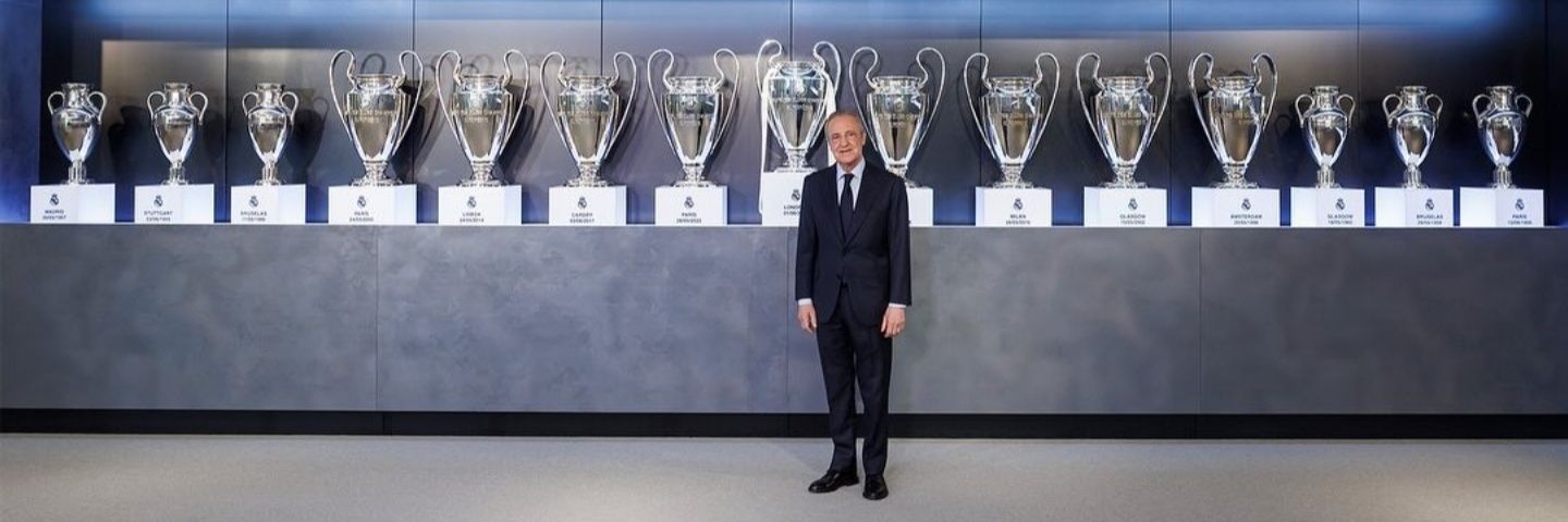 RealMuseum's profile banner image