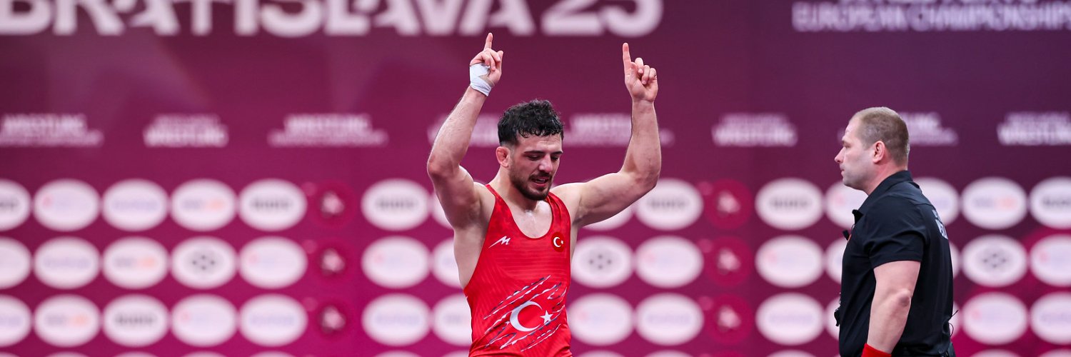 Mustafasaahn's profile banner image