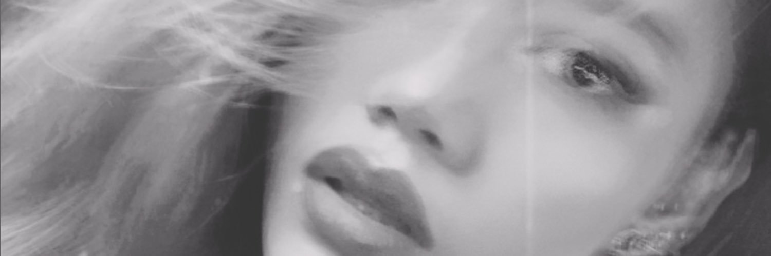 ashyylim's profile banner image